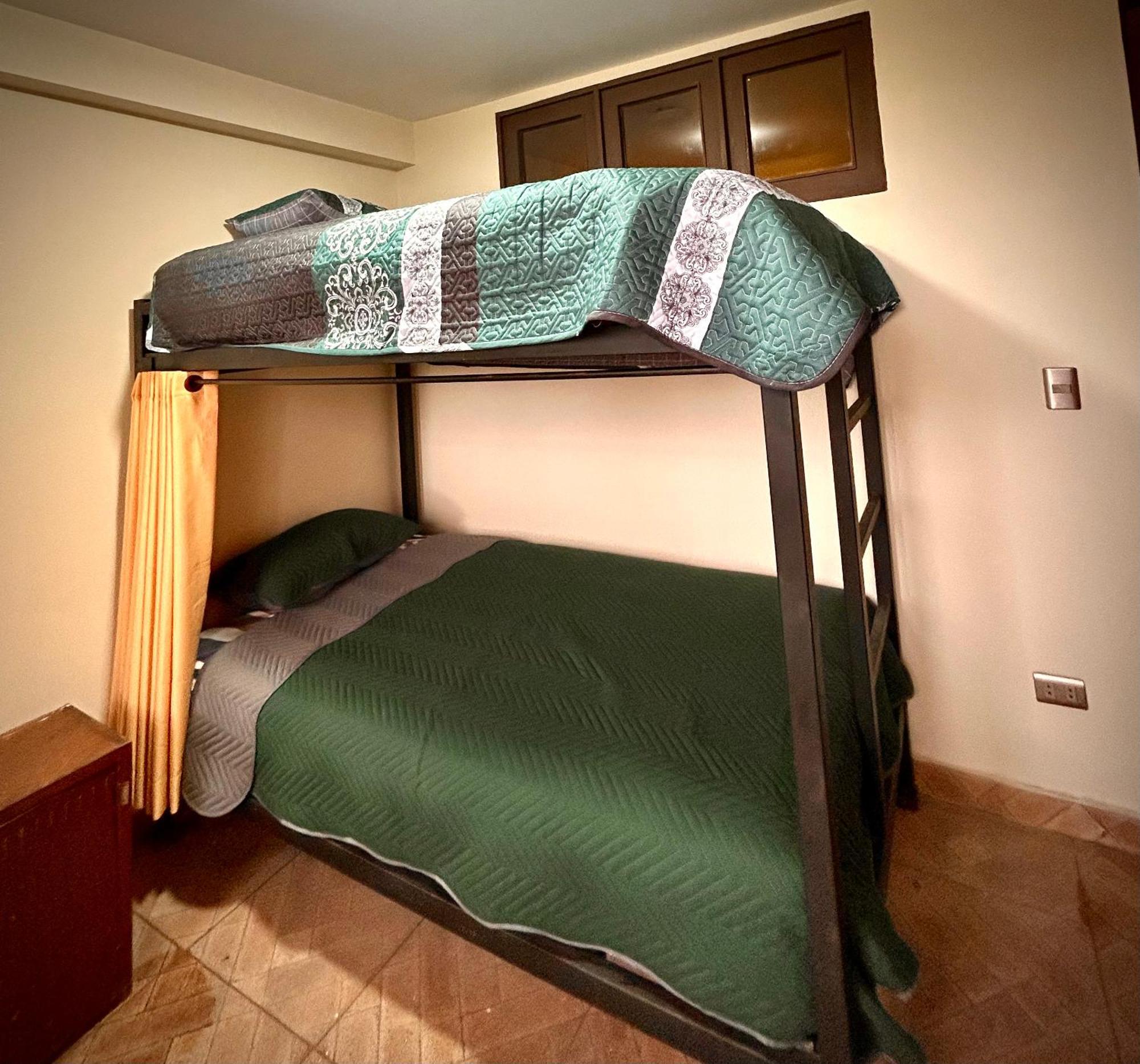 Villa Camila Hostel Coroico Kamer foto