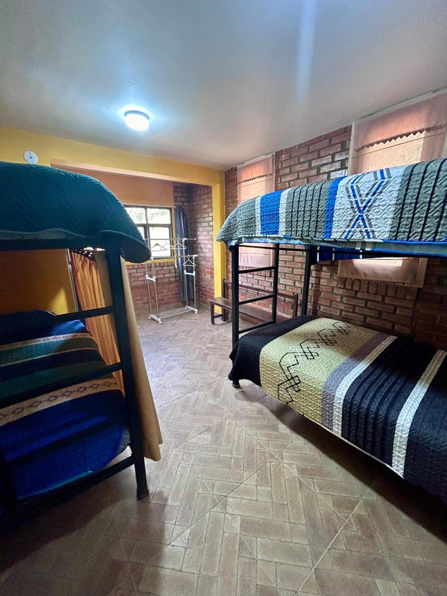 Villa Camila Hostel Coroico Kamer foto
